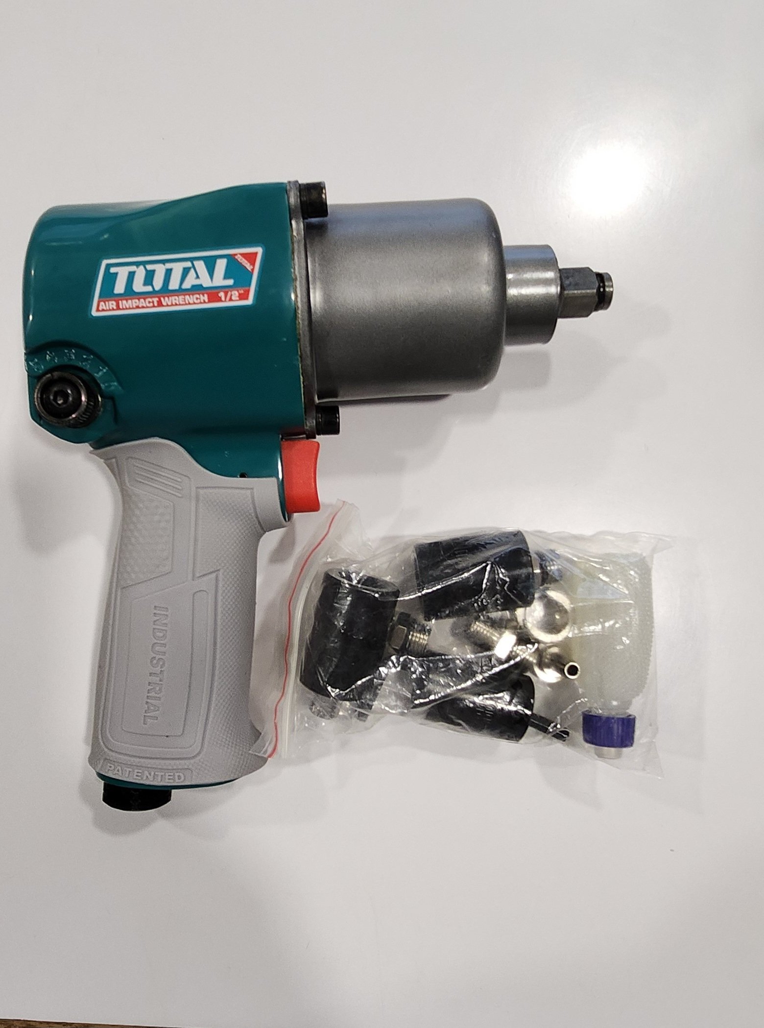 Total Air Impact Wrench- TAT40122 - Image 2